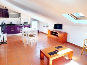 Family Studio | Private kitchenette