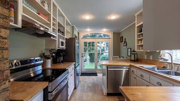 Microwave, oven, stovetop, dishwasher