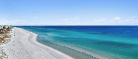 Solsenger og strandhåndklær