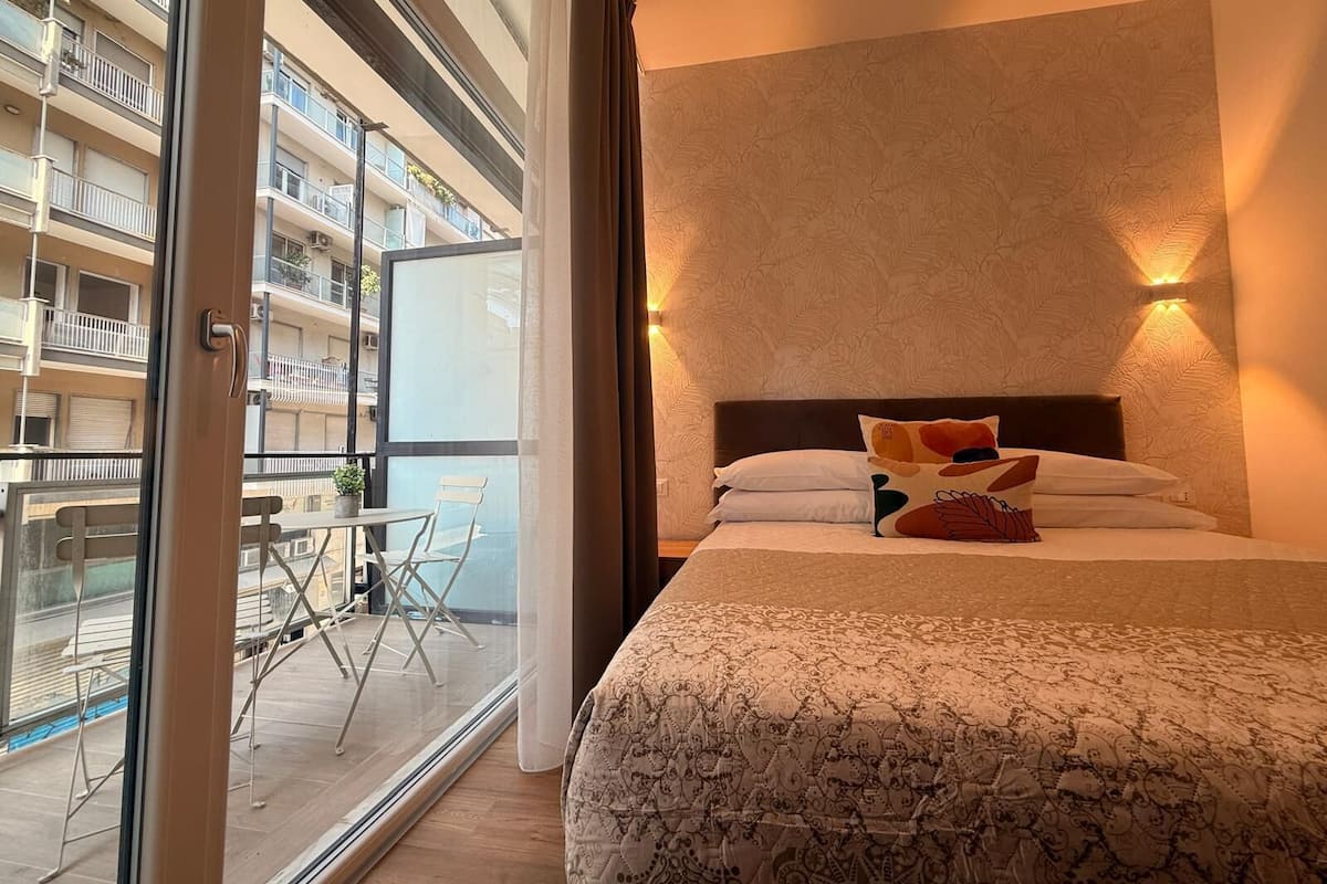 Triple Room | Desk, iron/ironing board, free WiFi