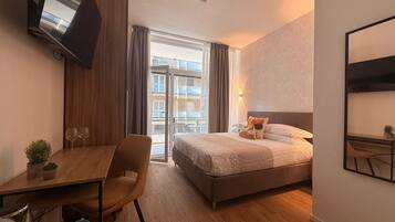 Firemannsrom | Skrivebord, strykejern/-brett og wi-fi (inkludert)