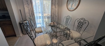 Recently Renovated• Coastal Getaway • Pet-Friendly