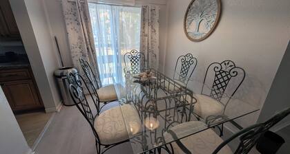 Recently Renovated• Coastal Getaway • Pet-Friendly