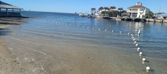 Recently Renovated• Coastal Getaway • Pet-Friendly