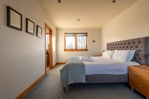 Bügeleisen/Bügelbrett, kostenloses WLAN, Bettwäsche