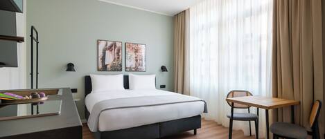 套房 | 特色装修、特色家居、办公桌、笔记本电脑工作区