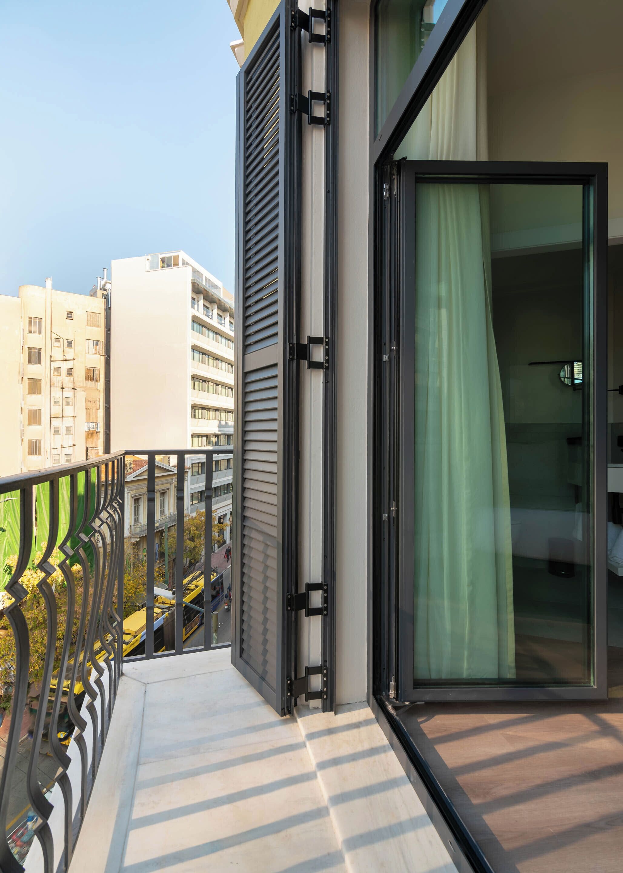 Queen Room with Balcony | Balcony