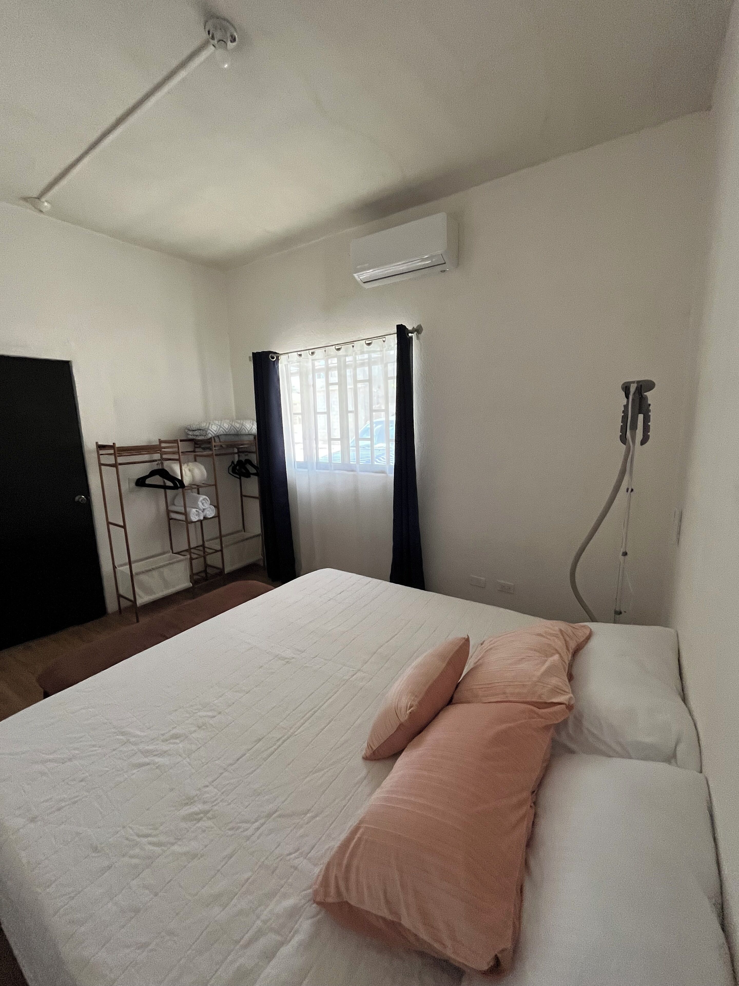 1 bedroom, WiFi, bed sheets