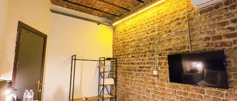 Biancheria da letto di alta qualità, minibar, ferro/asse da stiro