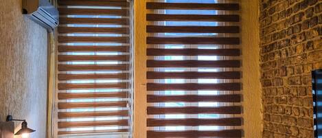 Literie de qualité supérieure, minibar, fer et planche à repasser