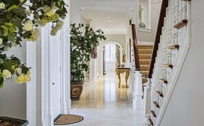 Interior - MyStay at 14 Laughing Gull – Premier Oceanfront Estate in Sea Pines (Hilton Head Island)