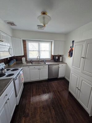 Fridge, microwave, oven, stovetop - New for Summer 2026! Beach Block Brigantine A-Zone House - Steps to Beach & Park (Brigantine)