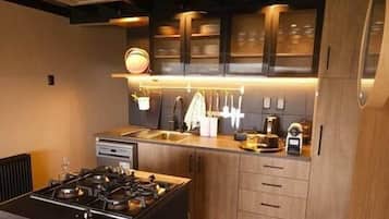 冰箱、烤箱、炉灶、洗碗机