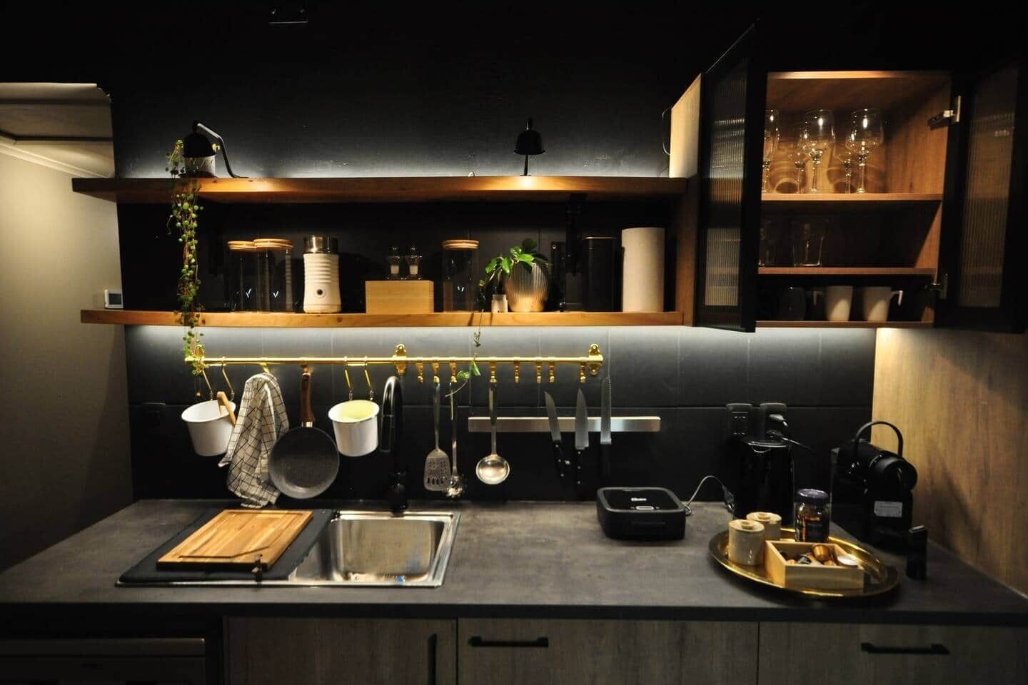 雪櫃、焗爐、爐具、洗碗機