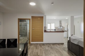 Interior - Holiday Home 'Reposo' with Private Pool, Wi-Fi and Air Conditioning (La Rinconada)