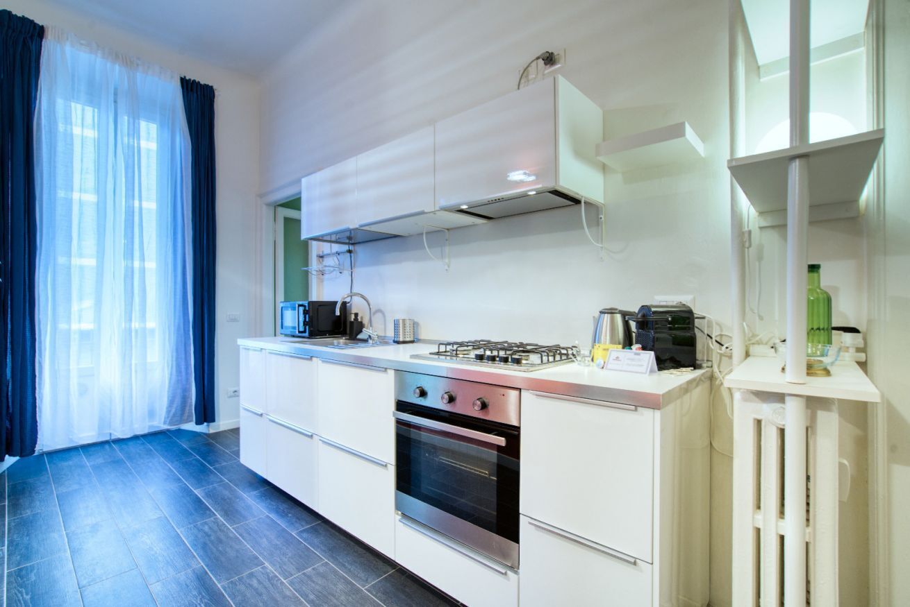 Fridge, microwave