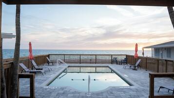 Outdoor pool, a heated pool