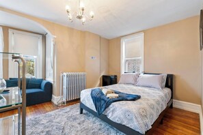 Desk, iron/ironing board, free WiFi, bed sheets