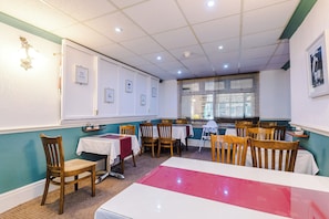 Dining - Blackpool Lodge Double Room (Blackpool)