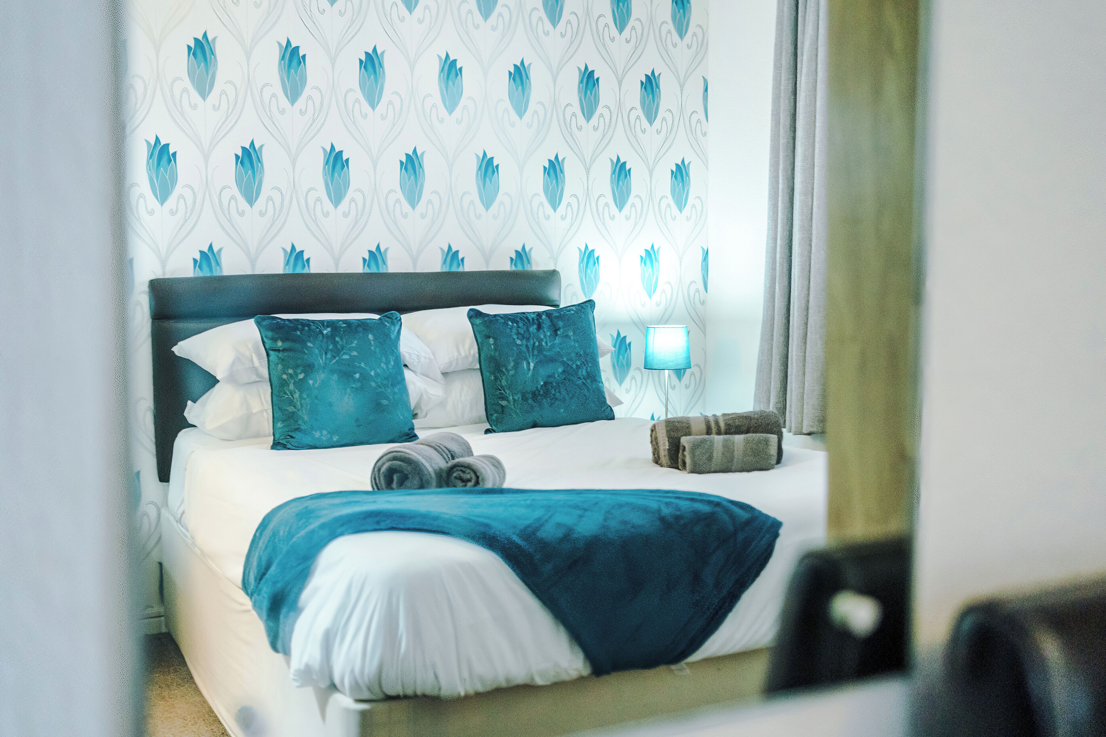 Internet, bed sheets