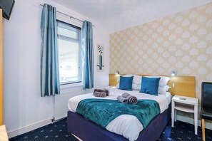 Internet, bed sheets - Double Room 2nd Floor Room 5 (Blackpool)