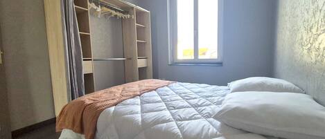 AccĂšs au Wi-Fi (inclus), literie fournie