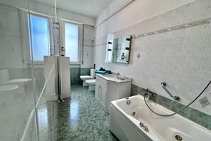 Bidet