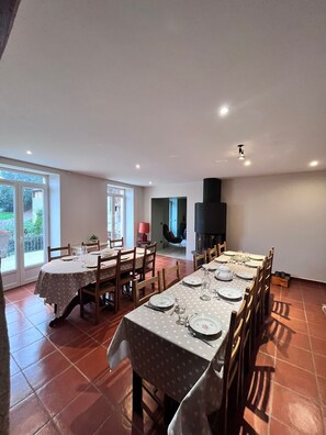 تناول الطعام