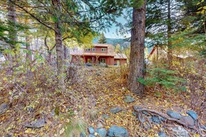 Exterior - Riverview | Riverfront Wallowa Lake Retreat (Joseph)