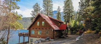 Golden Saddle 7 is a beautiful lakefront log home on Wallowa Lake with seasonal private dock and wood-burning fireplace