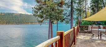 Golden Saddle lakefront log home-Wallowa Lake