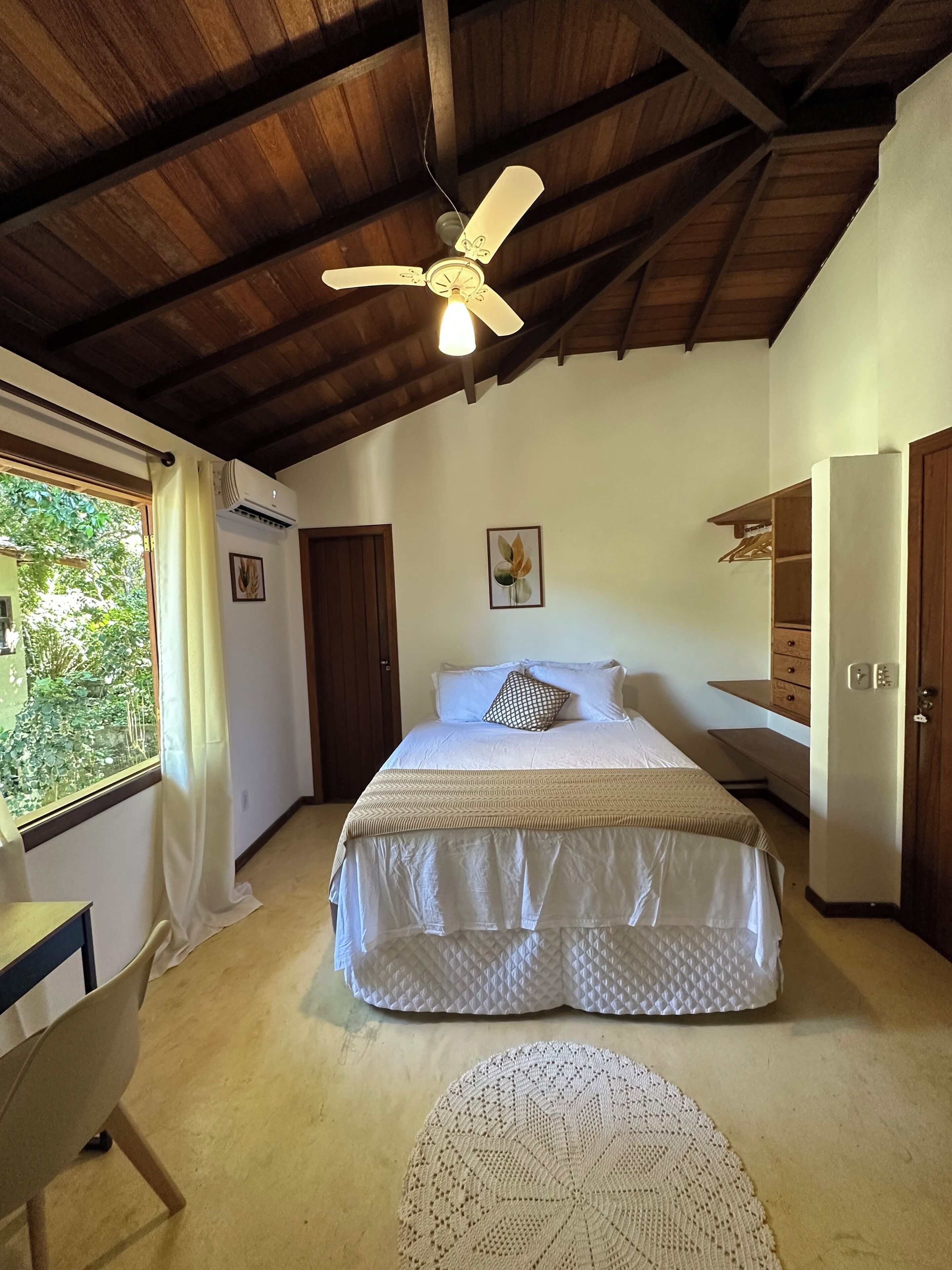 Luxury Triple Room, Garden View | Blackout drapes, iron/ironing board, free WiFi