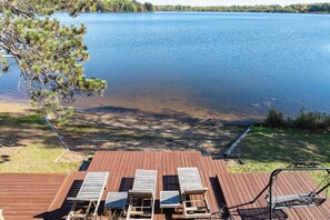 Terrace/patio - Waterfront Cabin On Full Rec Lake - Sleeps 6 (Phillips)