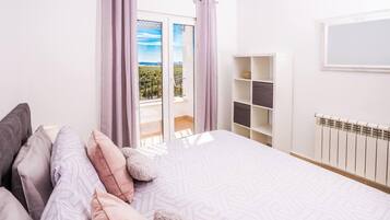 2 Schlafzimmer, Bügeleisen/Bügelbrett, kostenloses WLAN, Bettwäsche