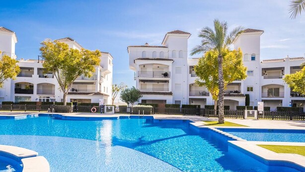 Outdoor pool - Apartment - Sleeps 4 With Pool & Golf Views (Torre-Pacheco)