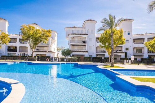 Apartment - Sleeps 4 With Pool & Golf Views
