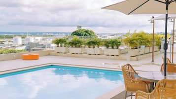 Alberca al aire libre