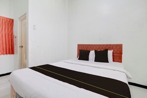 Standard Double Room - Hotel O Mirza Guesthouse Syariah (Depok)