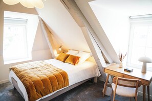 Soundproofing, iron/ironing board, free WiFi