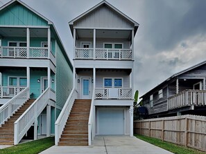Exterior - Oyster & Pearl | Midtown, Coastal Chic (Galveston)
