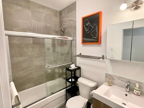 Hair dryer - Buchanan *312* - Midtown Condo Luxe 3BR + Gym (Montreal)