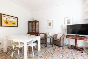 Interior - Vatican Heart 5 pax 2 bath (Roma)