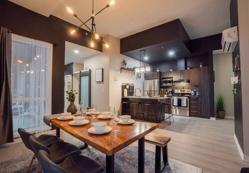 Buchanan *304* - Midtown Luxe Condo + gym