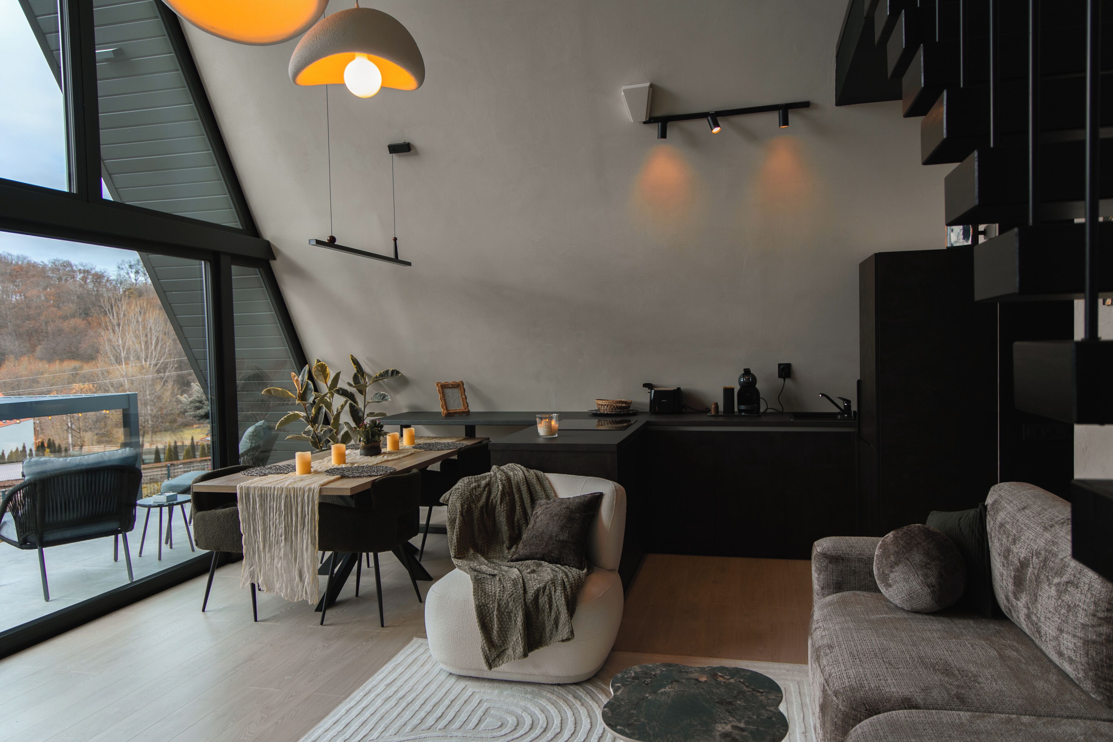 ดีลักซ์เคบิน | บริเวณนั่งเล่น