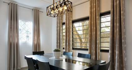 Clean 2-bedroom Apartment in Riverside, Kitwe