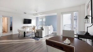 Smart TV - Landing | Spectacular 2BD, Clubhouse, Pool (Tempe)