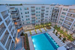 Pool - Landing | Beautiful 2BD, Clubhouse (Arlington)