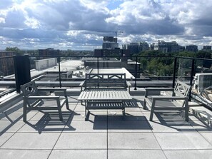 Outdoor dining - Romema *618* - Loft Penthouse (Montreal)