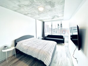 Een strijkplank/strijkijzer, wifi