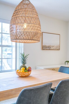 Dining - Beechwood  Suites  D (Sarasota)